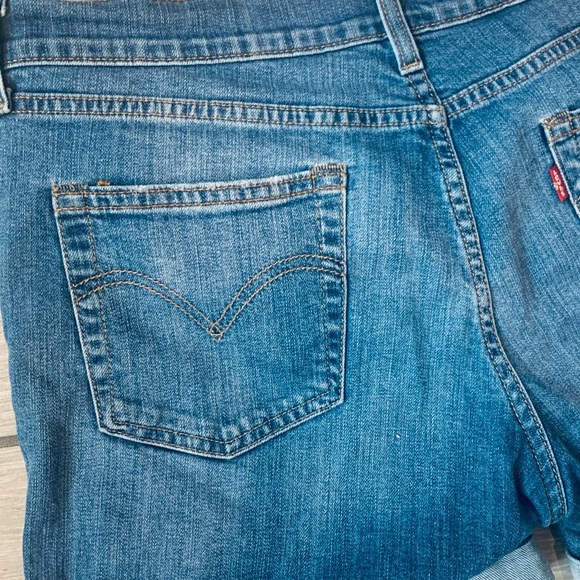 Levi shorts - Picture 2 of 6